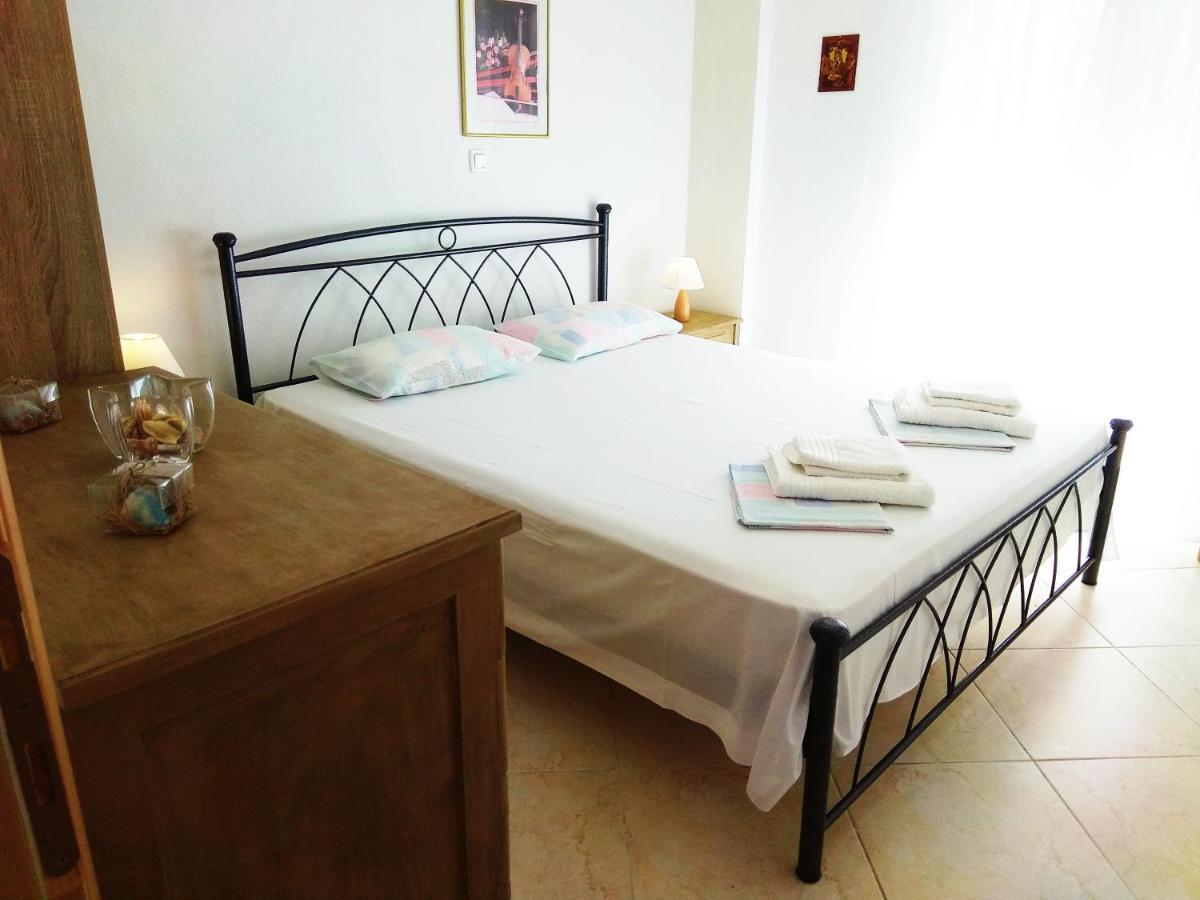 Emerald Apartment With Sea View Kriopigi Exterior photo