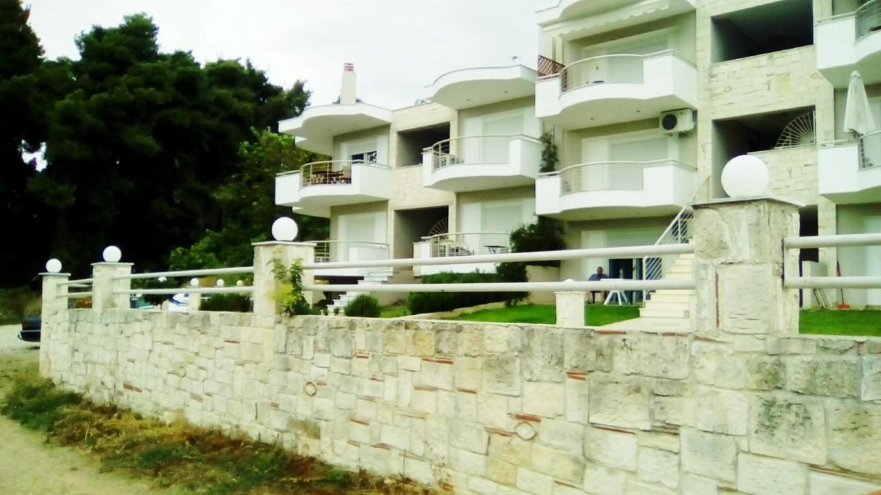 Emerald Apartment With Sea View Kriopigi Exterior photo